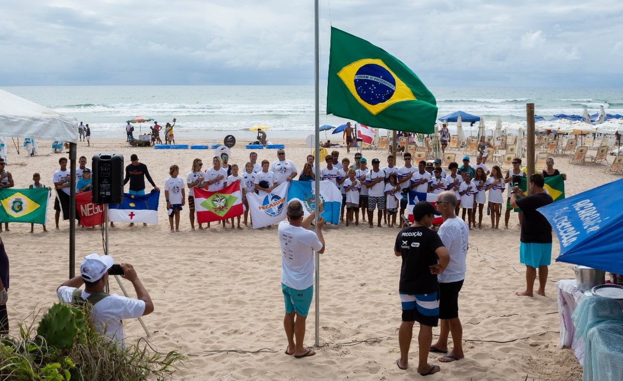 Lit Gio Na Cbsurf Federa Es Se Manifestam Waves