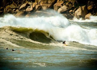 Swell encosta na Vila