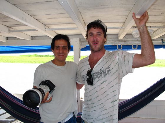 Alberto Alves e Skeet Dehman, Pororoca do Rio Araguari (AP). Foto: Serginho Laus.