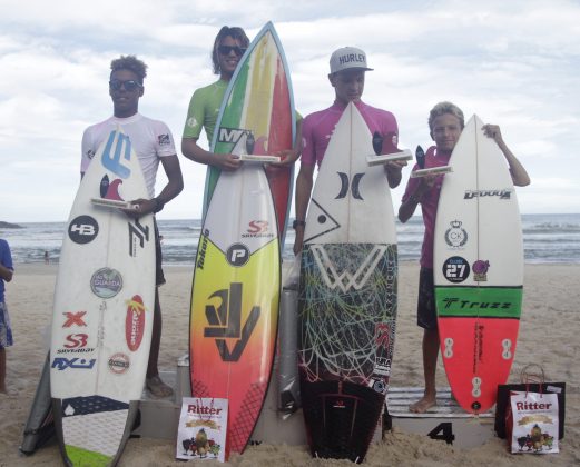 Pódio Mirim, Silverbay Catarinense 2018, Praia da Ferrugem, Garopaba. Foto: Basilio Ruy/P.P07.