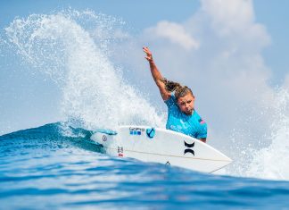 Lakey Peterson é campeã