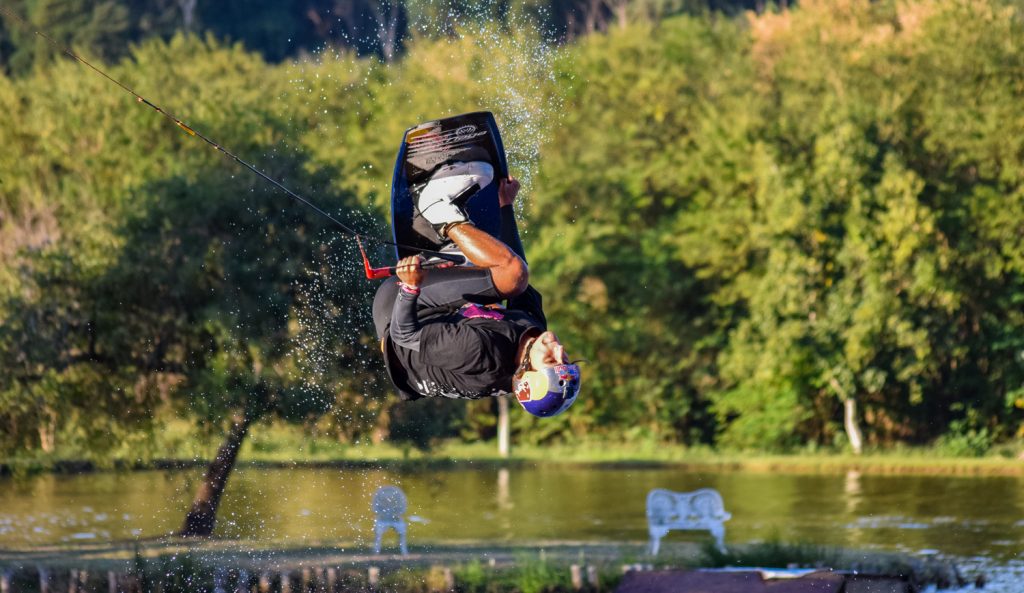 Galera do Wakeboard tem encontro marcado em Bragança Paulista.