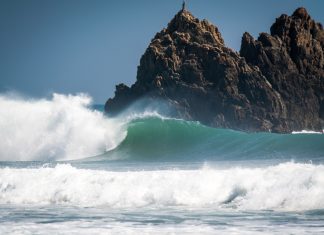 Swell bomba na abertura