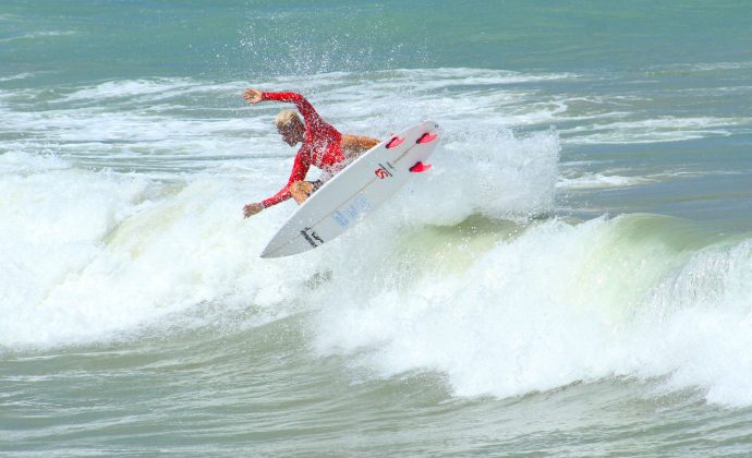 Tiago Silva, Maresia Festival Olindense de Surf 2018, Zé Pequeno. Foto: Regi Galvão .