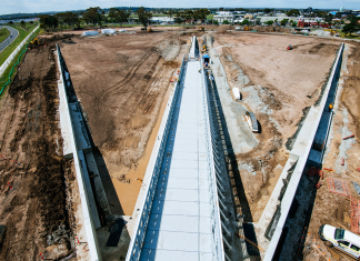 Piscina toma forma