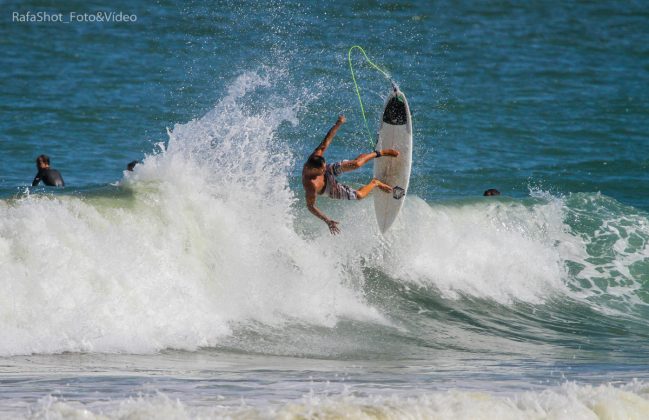 Rafael Cabral, Guarda do Embaú (SC). Foto: Rafa Shot Photography.