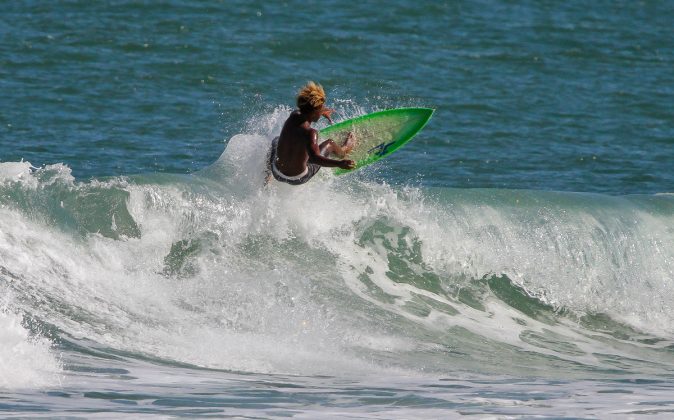 Swell Henrique, Guarda do Embaú (SC). Foto: Rafa Shot Photography.