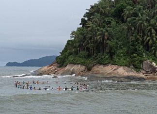 Homenagem no Quebra-Mar