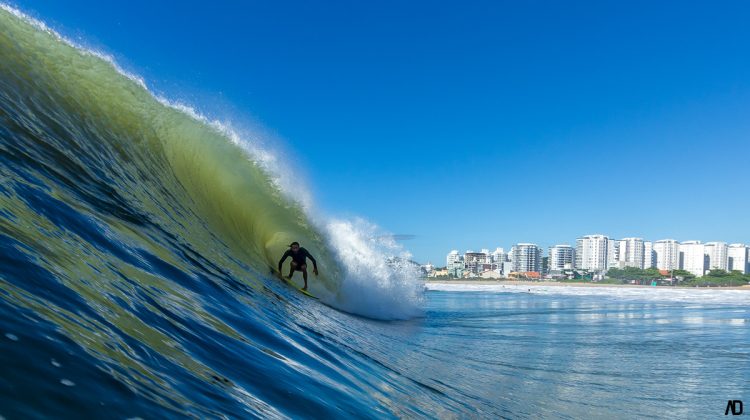 Mickey Bernardoni, Praia Brava, Itajaí (SC). Foto: André Deichmann.