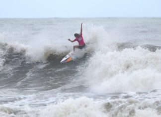 Camila domina o quintal