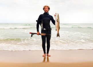 Surfista e pescador