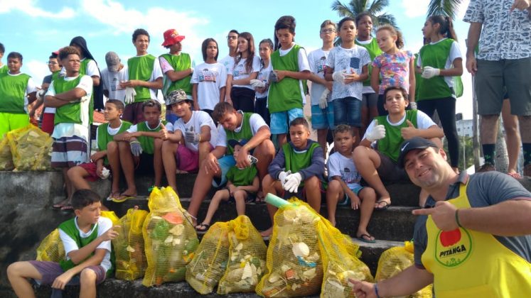 Dia Mundial dos Oceanos, Mongaguá (SP). Foto: Mayra Packer.