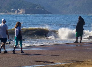 Surfistas em confinamento