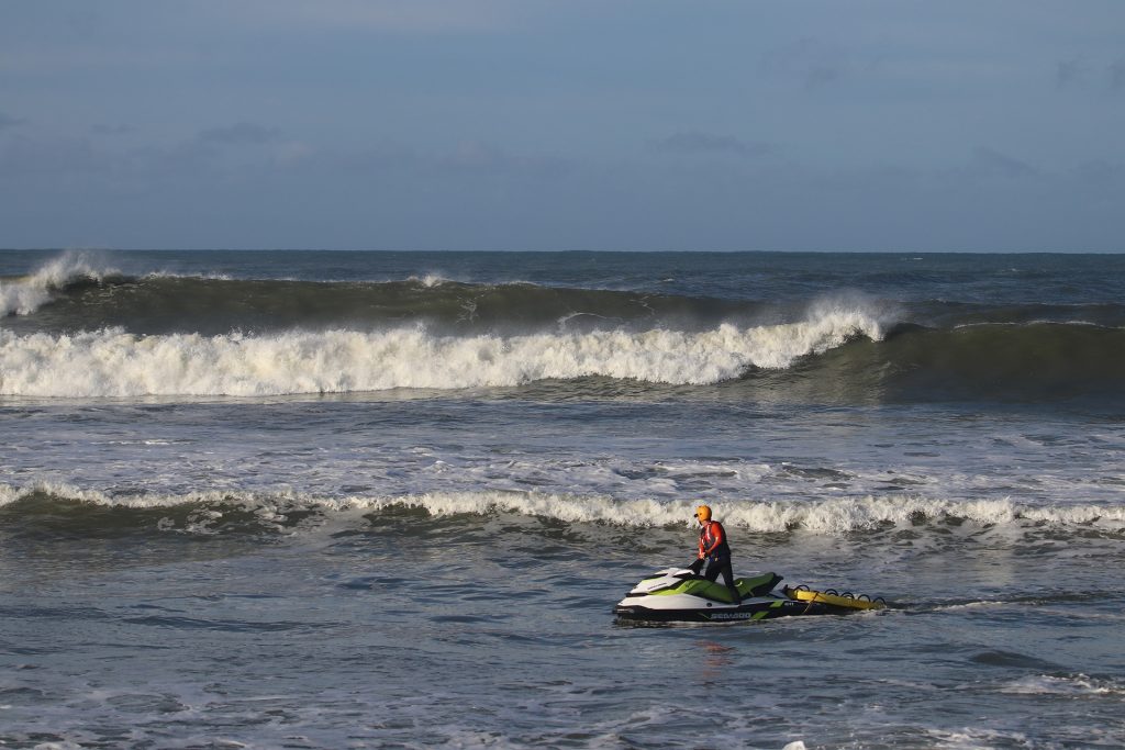 Ponta Negra funcionou com altas ondas nas ultimas etapas realizadas pela FESERJ no pico.