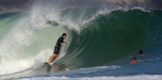 Campeonato de tubo em Itacoá