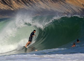 Campeonato de tubo em Itacoá