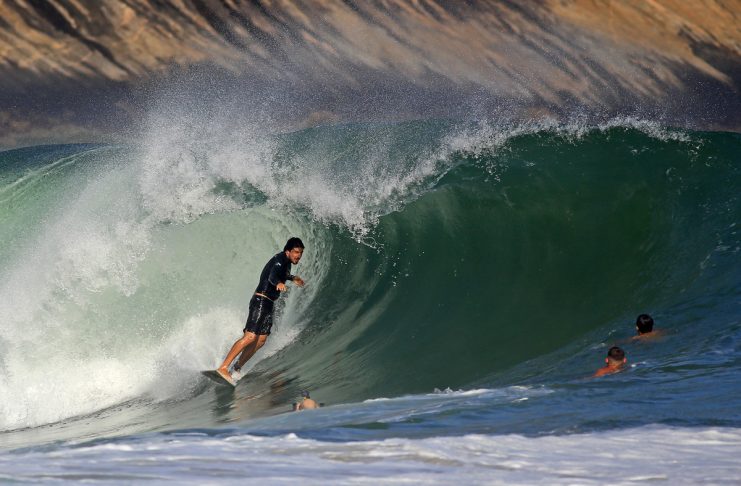 Campeonato de tubo em Itacoá