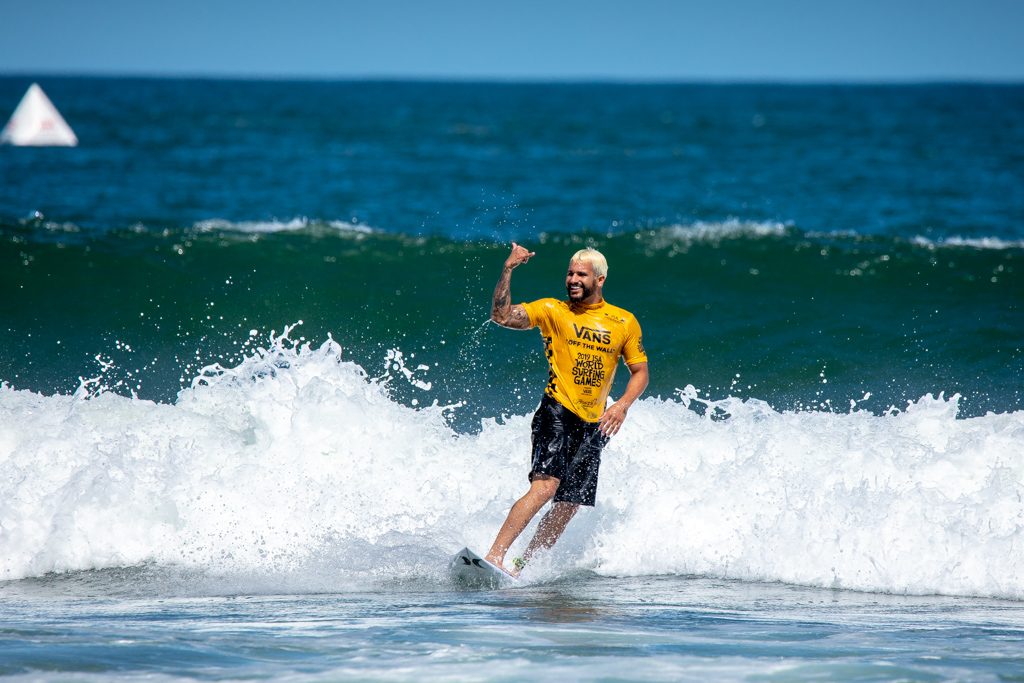 Italo Ferreira é um dos representantes brasileiros na estreia do Surfe nos Jogos Olímpicos.