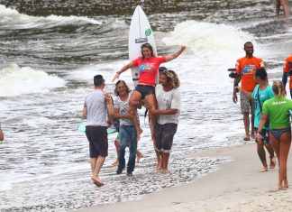 Camila Cássia fatura o bi