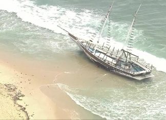 Barco encalha na Reserva