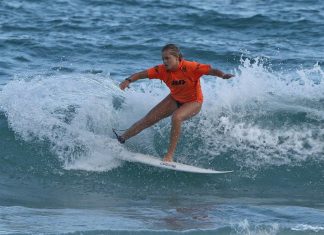 Jessica comemora em Ubatuba