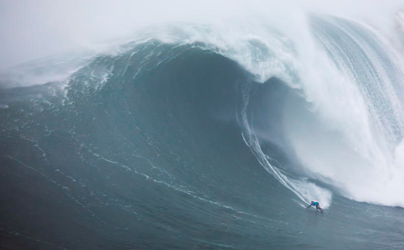 Kai Lenny leva segundo troféu do Red Bull Big Wave Awards 2020.