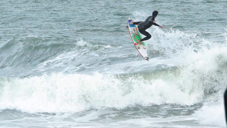 Gabriel Medina, Paúba, São Sebastião (SP). Foto: Anderson Ramalho / @stokedsoulfilms.