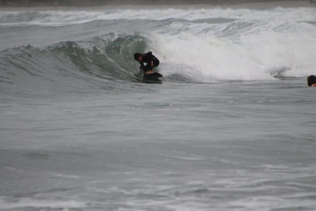 Matheus, 13 anos, Funcional Surf Kids, Imbituba (SC). Foto: @nortoninacio.