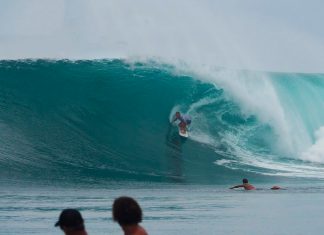 Abrigado em Mentawai