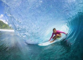 Treinos em Teahupoo