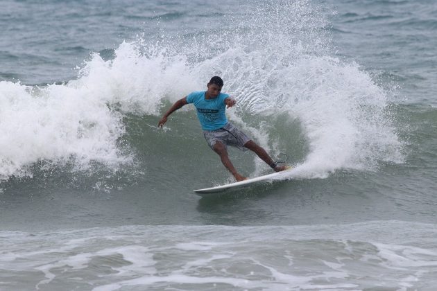 Emanuel Vieira, Praia da Taíba, São Gonçalo do Amarante (CE). Foto: Lima Jr.