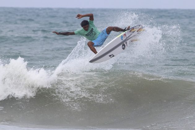 Isaias Silva, Praia da Taíba, São Gonçalo do Amarante (CE). Foto: Lima Jr.