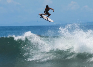 Surfári na Indonésia