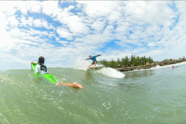 Circuito Surf Talentos 2021, Molhes da Barra, Laguna (SC). Foto: Márcio David.