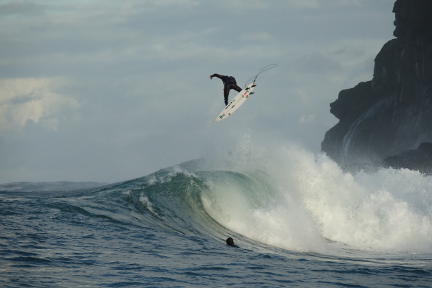 Thiago Camarão, Wetsuits Vissla. Foto: Divulgação.