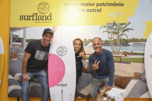 Isabel Carvalho - Campeã Sub 12 Feminino, Surfland Brasil apresenta Circuito Surf Talentos Oceano 2022, Garopaba (SC). Foto: Marcio David.