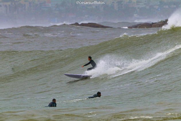 Jaime Viudes, Galhetas, Guarujá (SP). Foto: Cesar Surf Fotos.