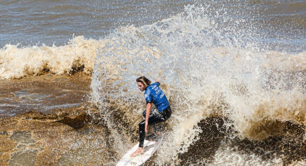 Campeão Do Grom Search Quem Para Ryan Kainalo Waves 4810