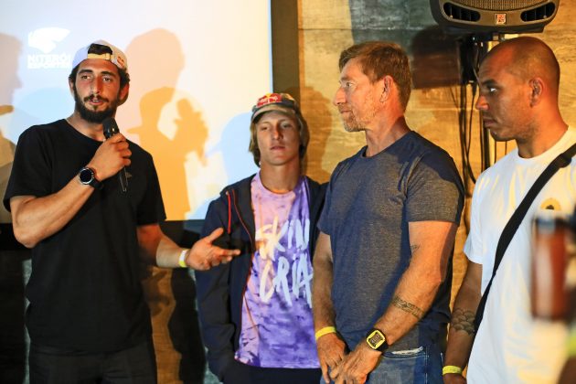 Lucas Chumbo, Lucas Fink, Alemão de Maresias e Yunes Khader, Premiação do Itacoatiara Big Wave 2022. Foto: Tony D´Andrea.