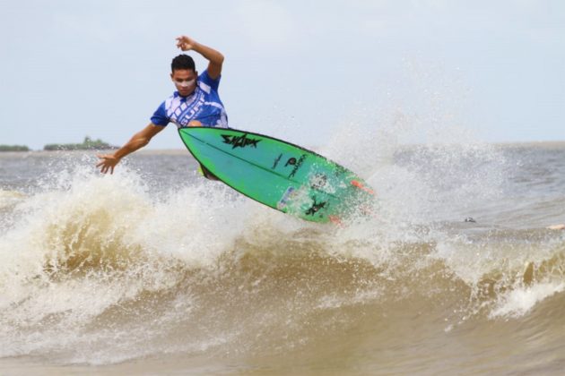 CBSurf em Água Doce, Ilha de Mosqueiro (PA). Foto: Rogério Fernandez.