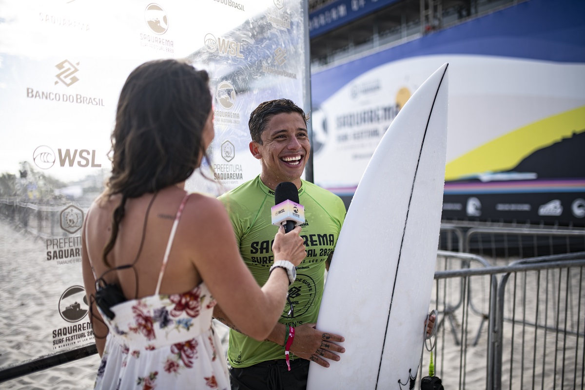 Peterson Crisanto faz a melhor apresentação da segunda-feira em Itaúna.