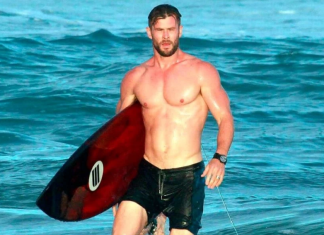 Hemsworth mostra o surfe