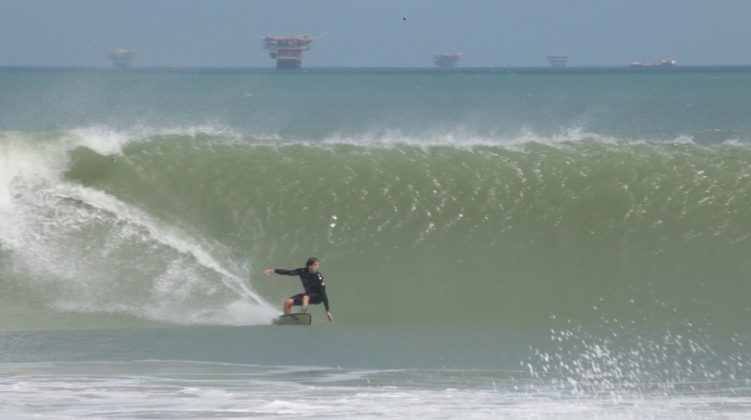 Serginho Laus aproveitando Piscinas em 2015.