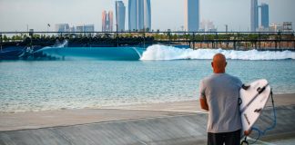 Surfe em Abu Dhabi é viável?
