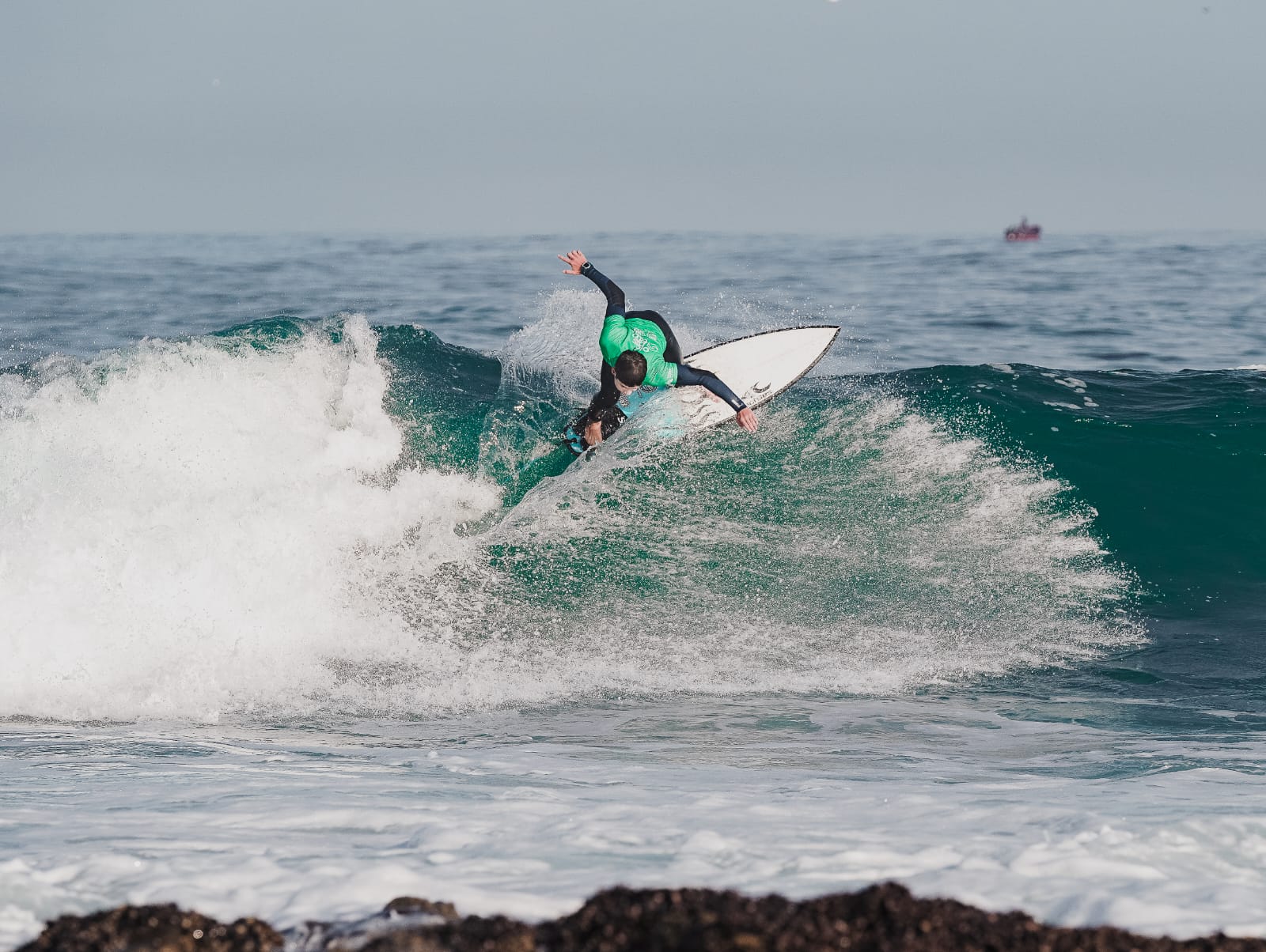 Nicolas Oliveira conquista ouro e bronze em duas categorias.