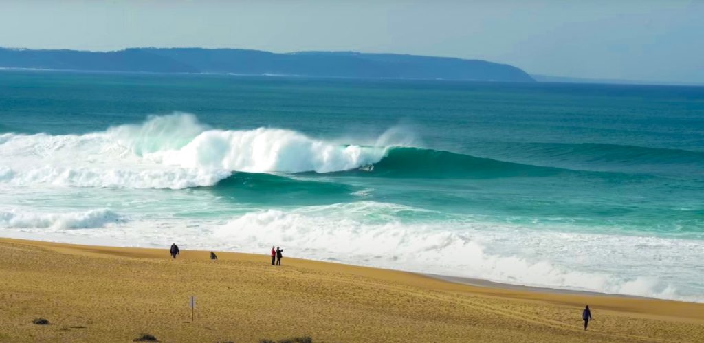 Nazaré por Tim Bonython - abril 2024