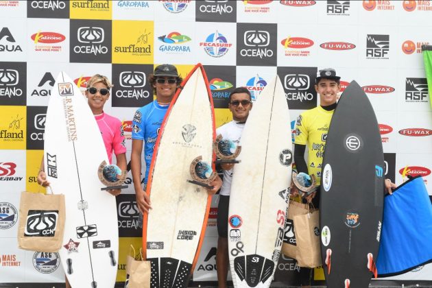 Pódio Sub 16 Masculino, Surf Talentos Oceano, Garopaba (SC). Foto: Márcio David.