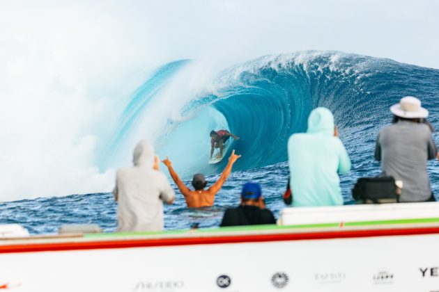 Barron Mamiya, Tahiti Pro 2024, Teahupoo. Foto: WSL / Matt Dunbar.