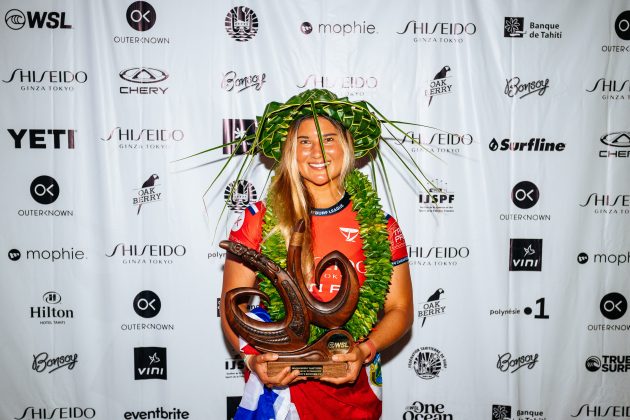 Brisa Hennessy, Tahiti Pro 2024, Teahupoo. Foto: WSL / Matt Dunbar.