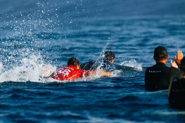 Crosby Colapinto, Tahiti Pro 2024, Teahupoo. Foto: WSL / Sloane.